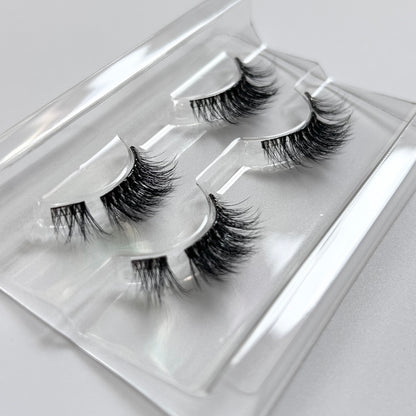 BOARDING PASS - Classic Soft Wispy Volume Pre-glued Half-to- Full Lashes