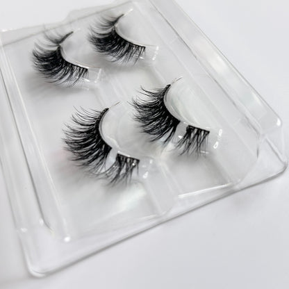 BOARDING PASS - Classic Soft Wispy Volume Pre-glued Half-to- Full Lashes