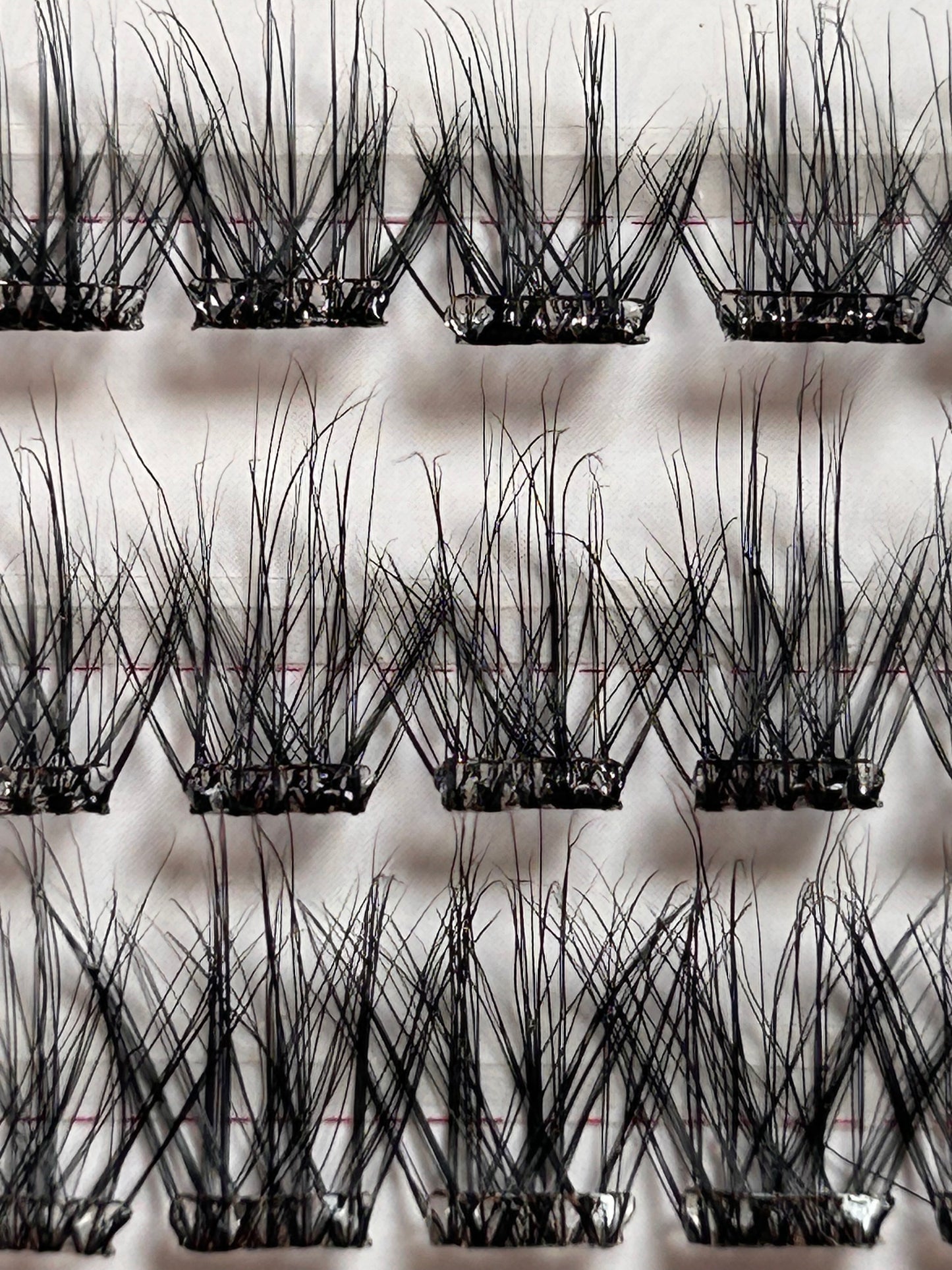 LAYOVER LUXE - Natural Soft Wispy Pre-glued Cluster Lashes