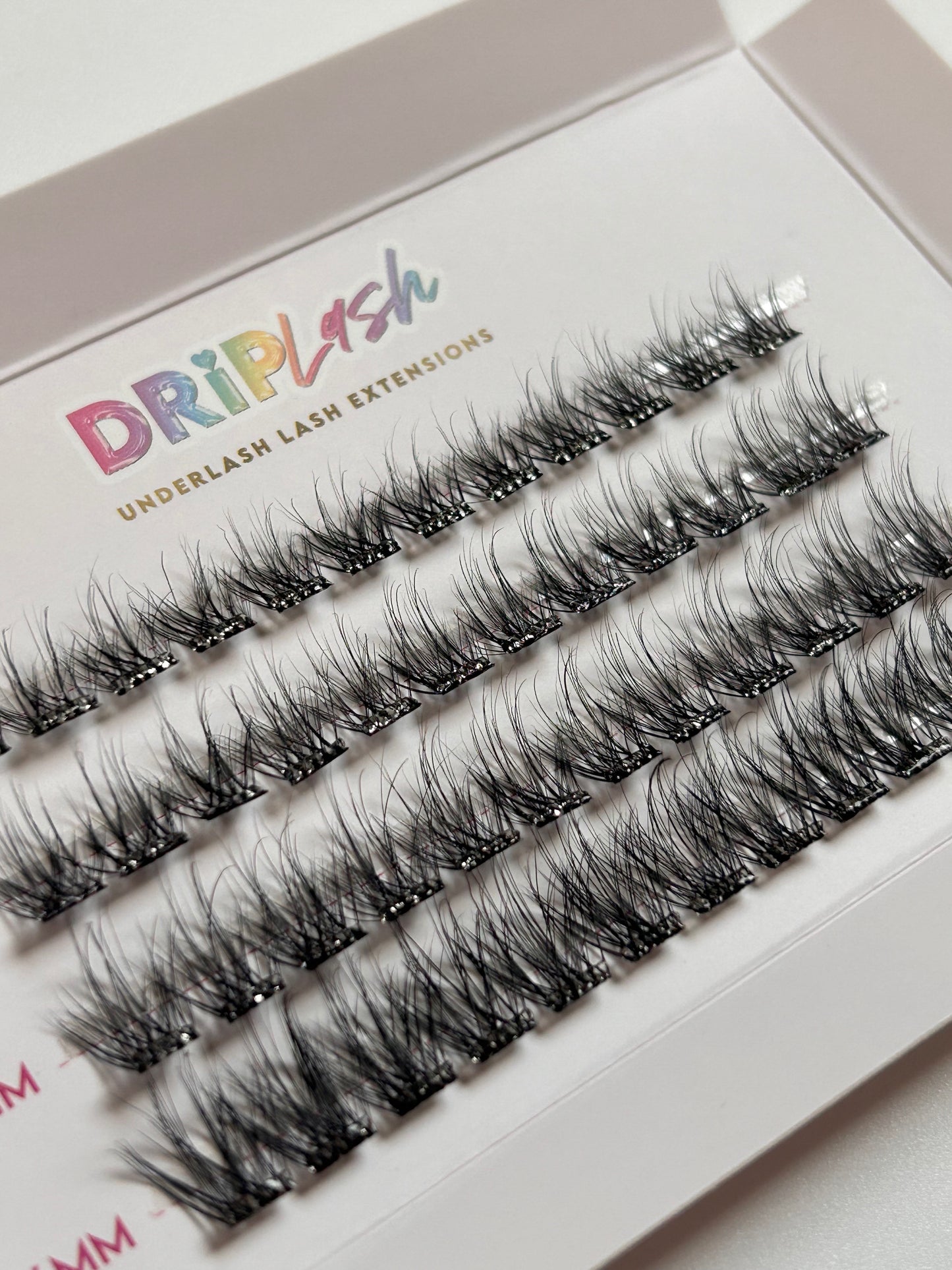LAYOVER LUXE - Natural Soft Wispy Pre-glued Cluster Lashes