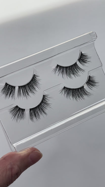 HIGH FLYER - Wispy Soft Volume Pre-glued Half-to- Full Lashes
