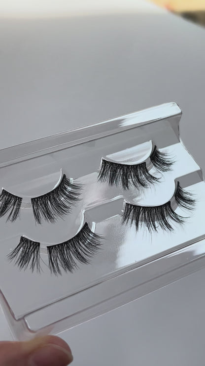 GATE GODDESS - Soft Volume Pre-glued Half-to- Full Lashes