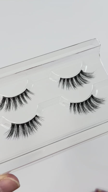 FLIGHT MODE – Soft Wispy Volume Pre-glued Half Lashes