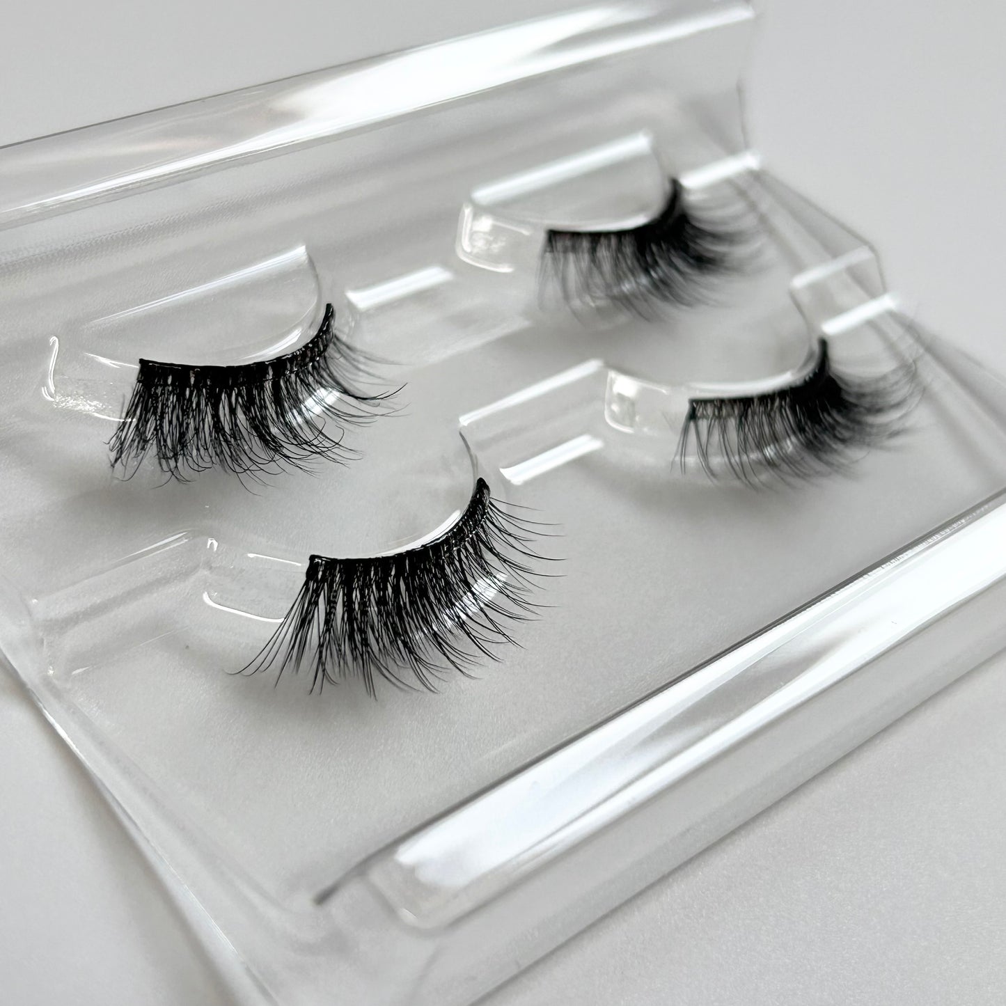 SIDE WING – Natural Wispy Pre-glued Half Lashes
