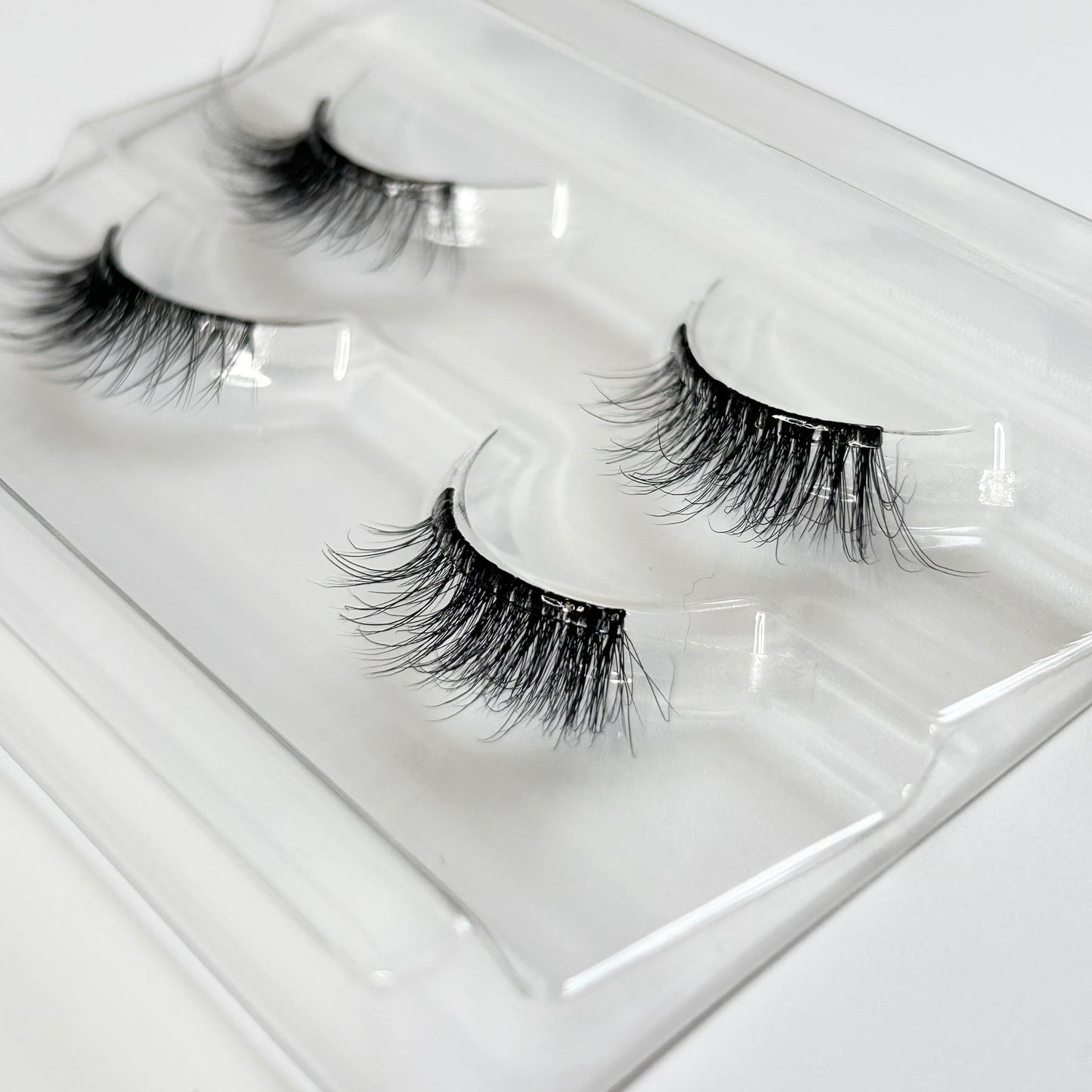 SIDE WING – Natural Wispy Pre-glued Half Lashes