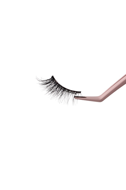 SIDE WING – Natural Wispy Pre-glued Half Lashes